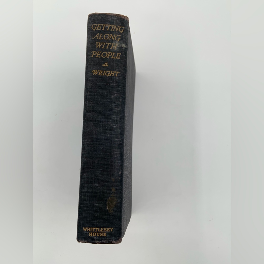 🌹New Listing🌹GUC Getting Along With People - Vintage Book by M. Wright